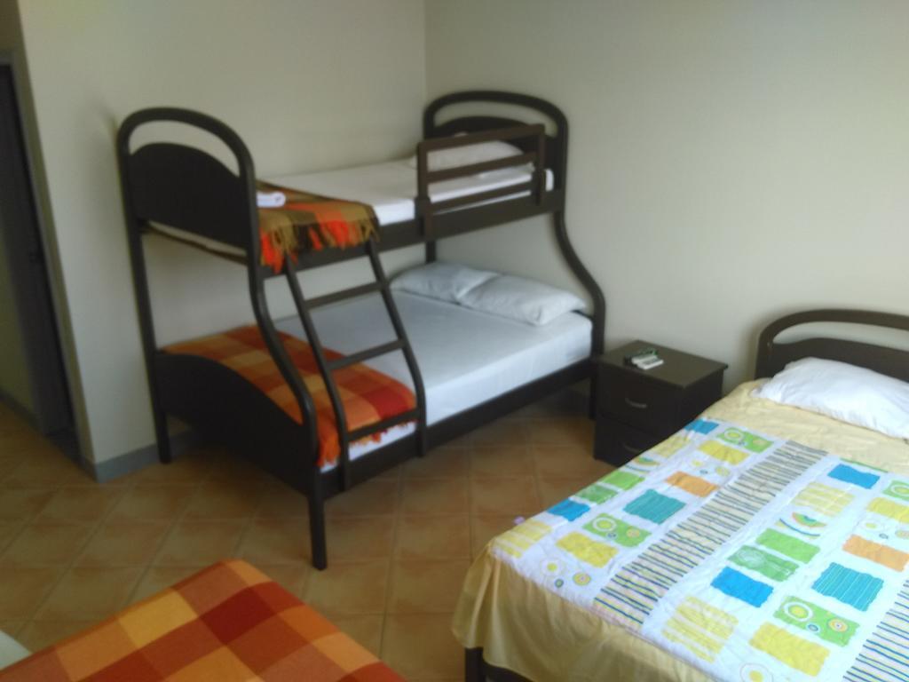 Hotel Caridi Salinas  Quarto foto